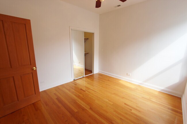 Building Photo - 3341 N Seminary Ave
