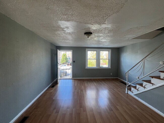 Foto del edificio - 6741 Horrocks St