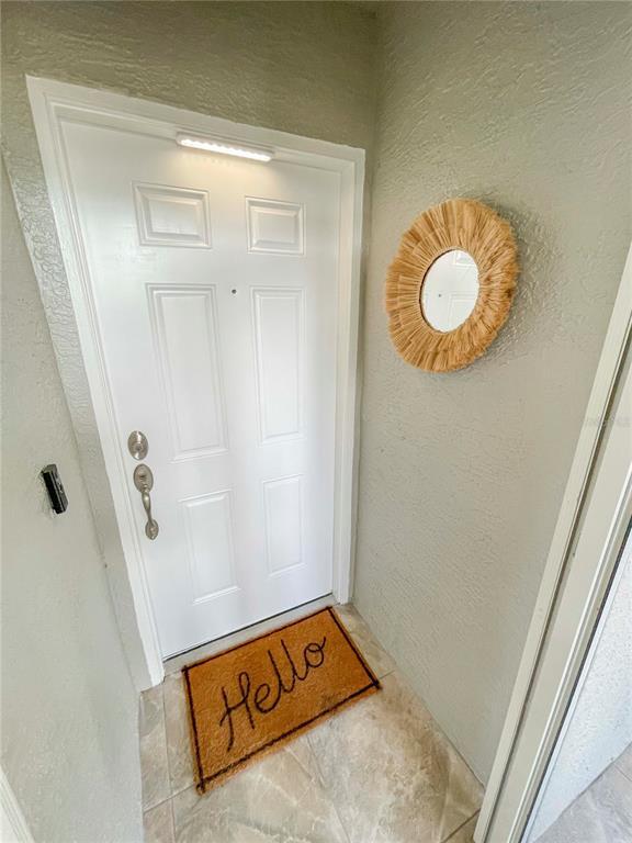 Building Photo - 9320 Clubside Cir