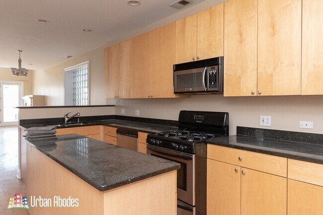 Foto del edificio - 728 N Willard Ct