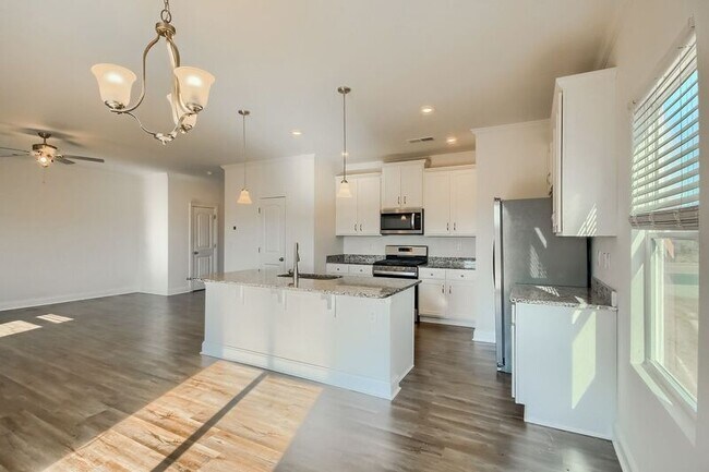 Building Photo - 4528 Hornyak Dr