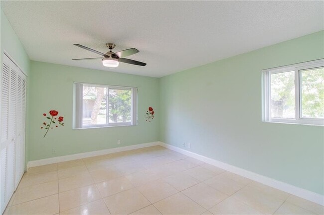 Building Photo - 4156 NW 90th Ave