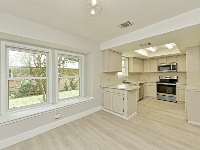 Building Photo - 11502 Toledo Dr