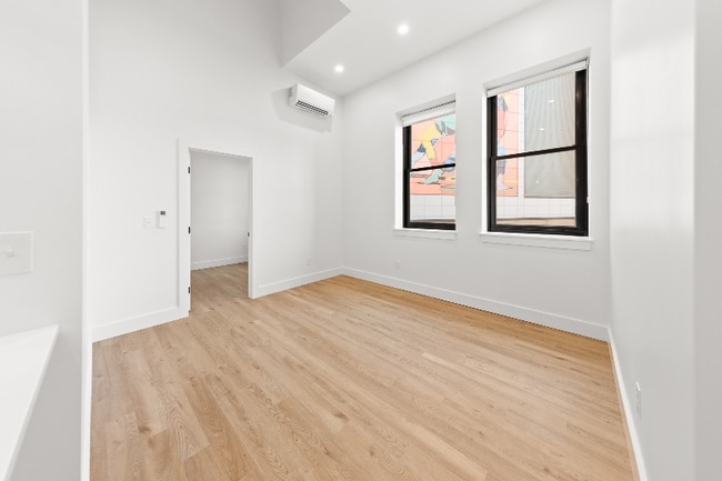 Building Photo - 101 Richmond St