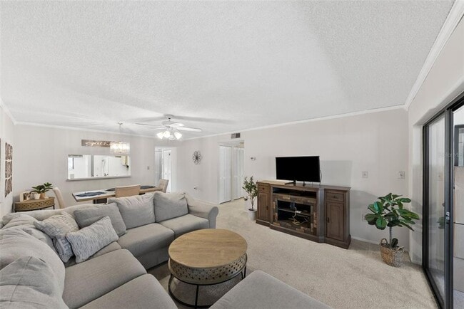 Building Photo - 2693 Sabal Springs Cir