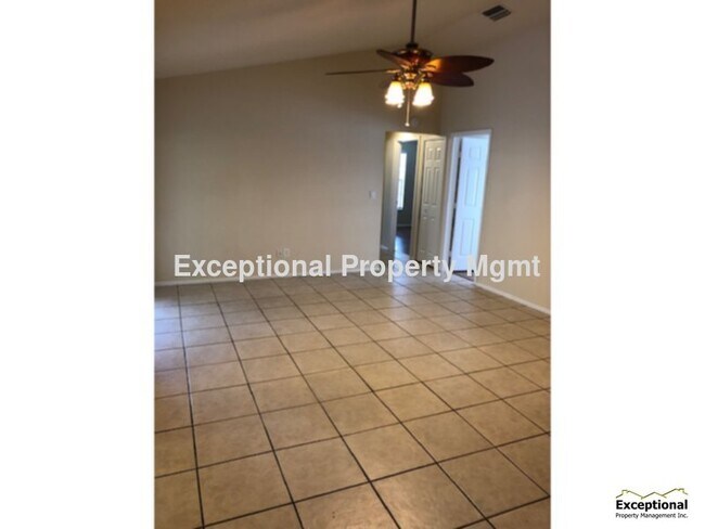 Building Photo - Four-Bedroom Cape Coral Annual Rental-Available Now!