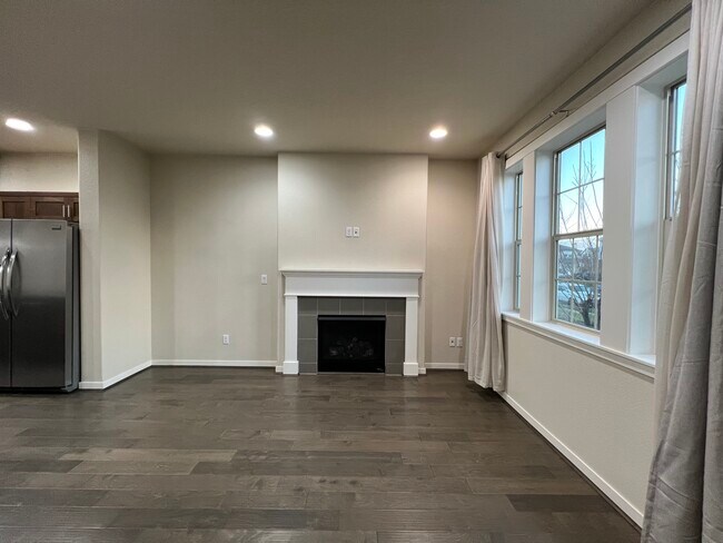 Building Photo - 10755 SW Verdun Loop