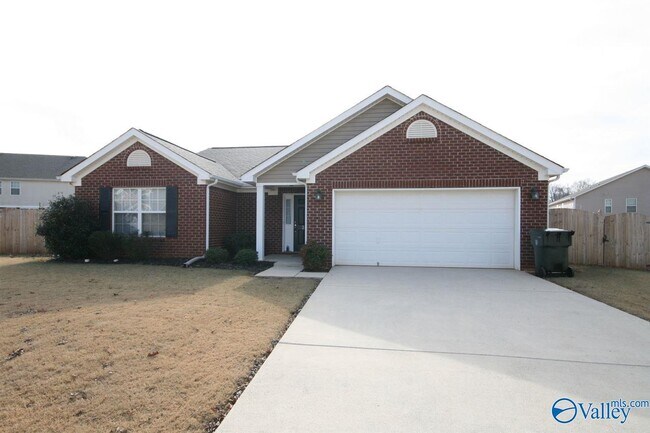 Building Photo - 206 Dartford Dr