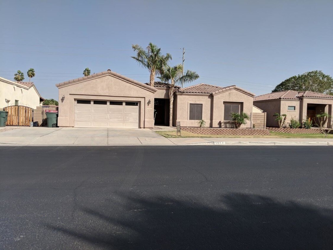 1813 S 33rd Dr, Yuma, AZ 85364 House Rental in Yuma, AZ