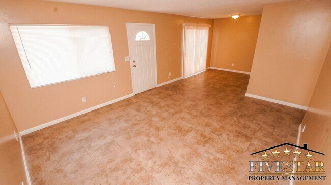 Foto del edificio - Apartment for Rent on 3017 "Q" Street Apt B