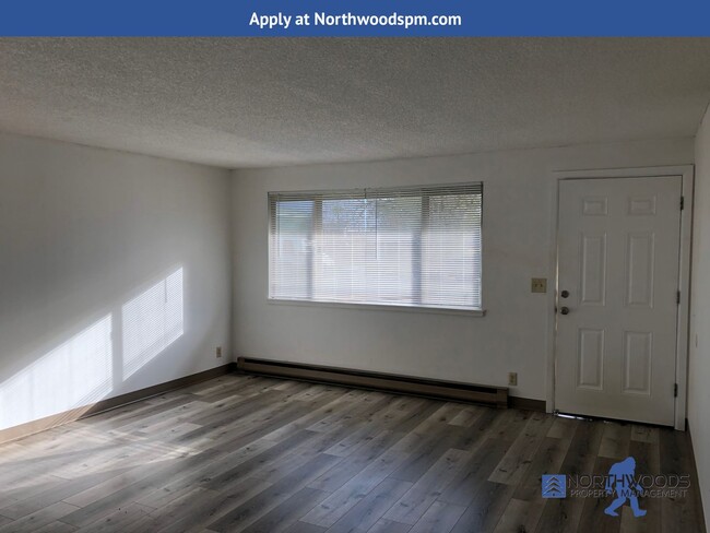 Foto del edificio - Nice 1 bedroom 1 bath in Grants Pass