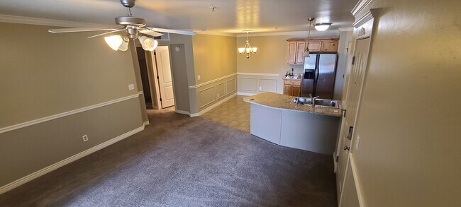 Building Photo - 685 S 2220 W
