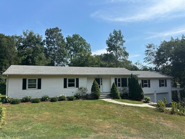 Foto principal - 679 New Norwalk Rd