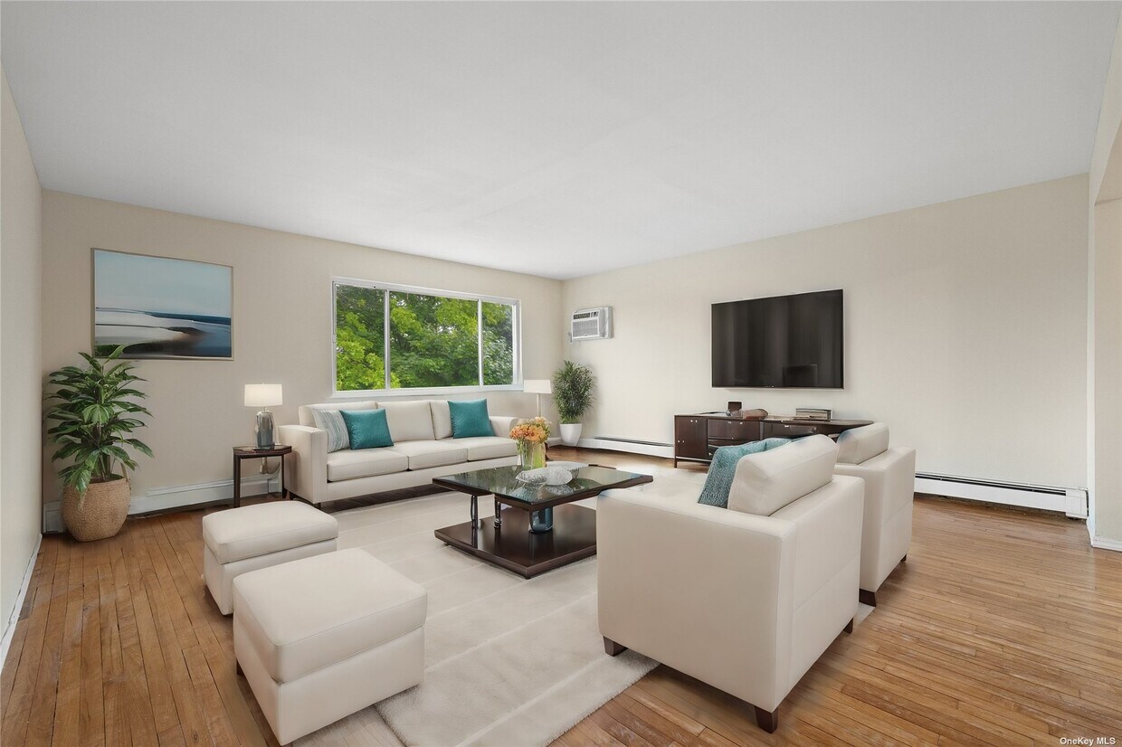 Foto principal - 95 Joan Dr