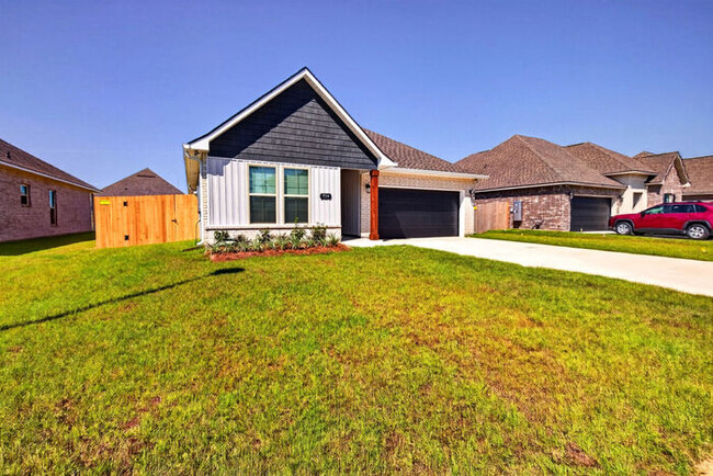 Foto del edificio - 7719 Claymont Cir
