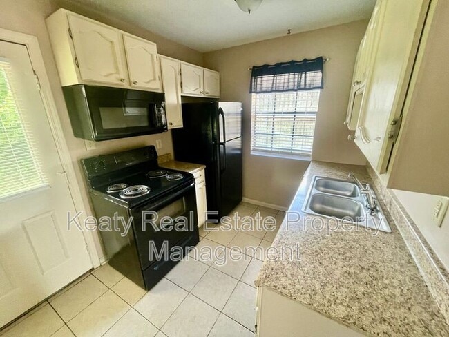 Building Photo - 418 Failla Rd