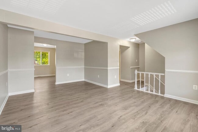 Building Photo - 7065 Leewood Forest Dr