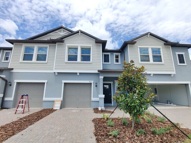 Building Photo - 9665 Ashworth Pl