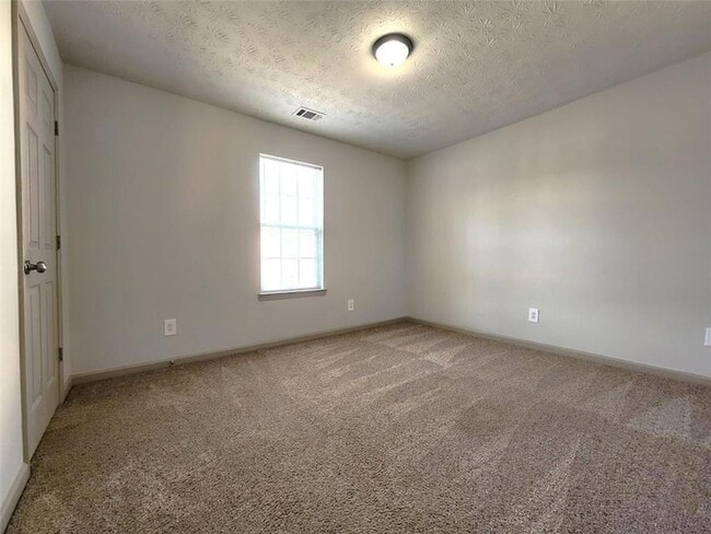 Photo - 424 Village Bluff Dr House