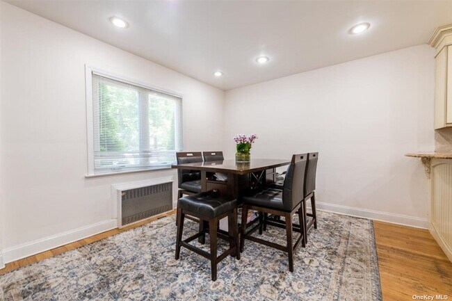 Building Photo - 40 Bellingham Ln
