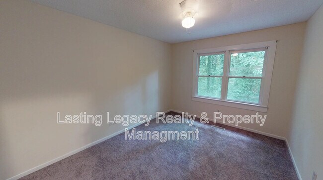 Foto del edificio - 317 Lamplighter Cir
