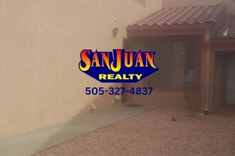 Building Photo - 5200 Villa View Dr