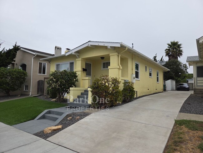 Super Cute 2 bedroom House in the heart of... - Super Cute 2 bedroom House in the heart of...