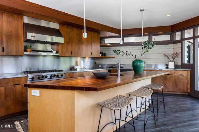 Foto del edificio - 1210 Journeys End Dr