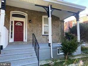 Foto del edificio - 329 E Walnut Ln