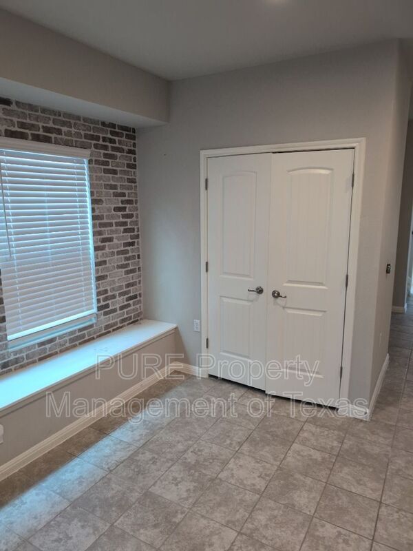 Foto del edificio - 9510 Whisper Willow Blvd