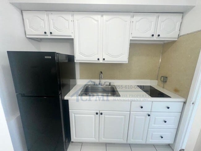 Building Photo - 120 Isle of Venice Dr