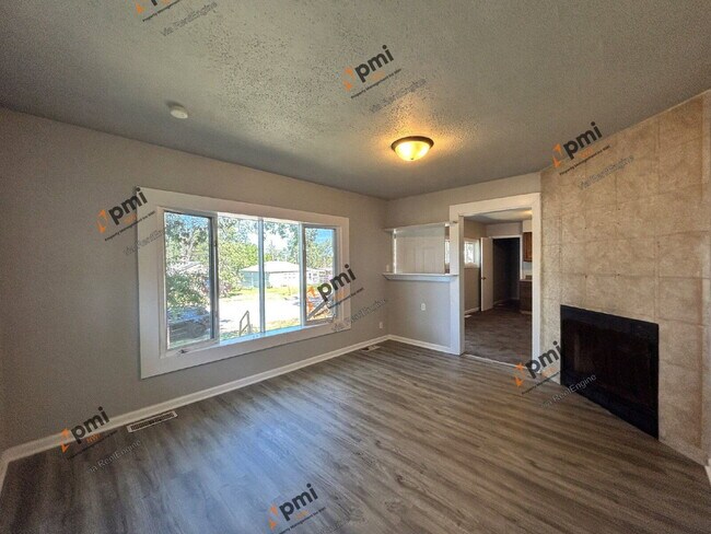 Foto del edificio - 1811 E 28th Ave