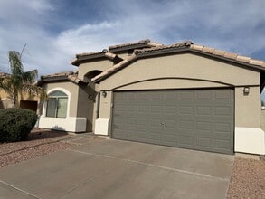 Building Photo - 33889 N Barbara Dr