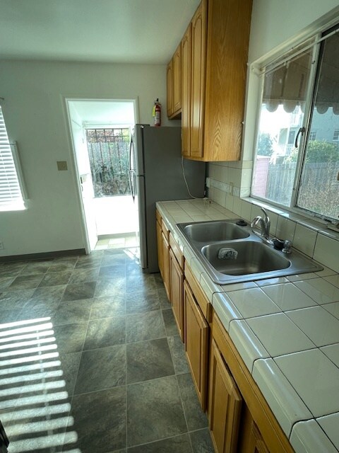 Foto del edificio - 6117 Monadnock Way