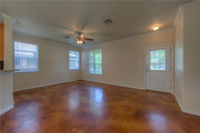 Building Photo - 5707 Woodrow Ave