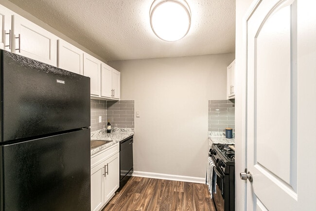 Building Photo - Sedona Falls