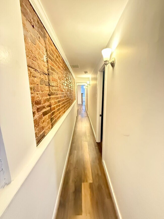 Foto del edificio - 1624 Aliceanna St