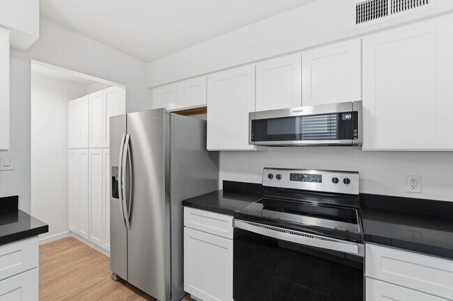 Foto del edificio - REMODELED! One Bedroom/One Bath in Historic Downtown Mesa