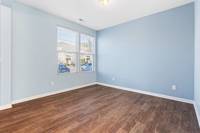 Foto del edificio - Excellent 3 Br Townhouse with Community Pool!