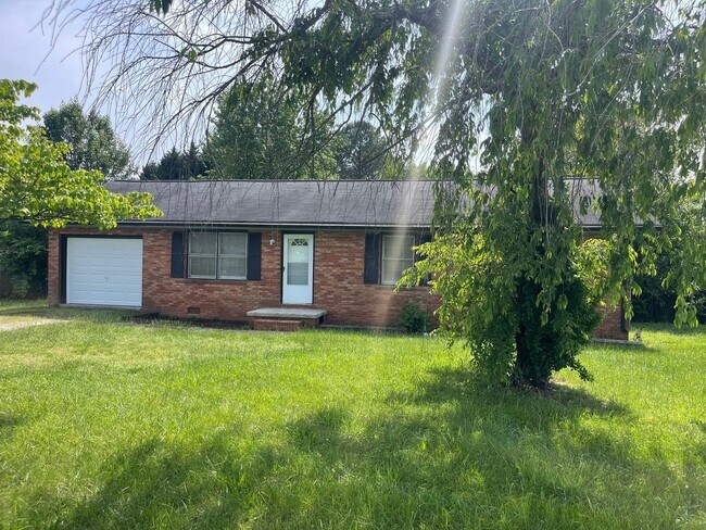 Foto del edificio - Country ranch 3 bedroom