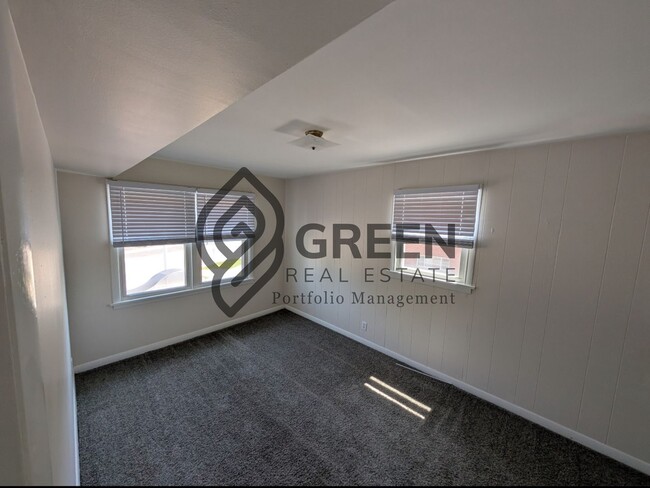 Foto del edificio - 793 N 5th Ave