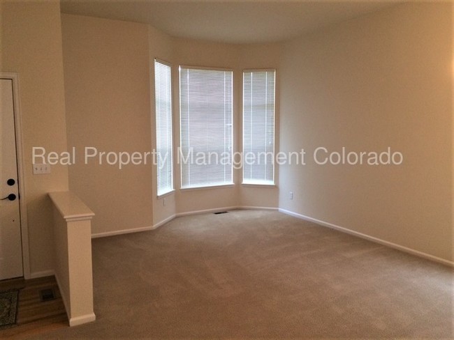 Building Photo - 7054 Pike Ct