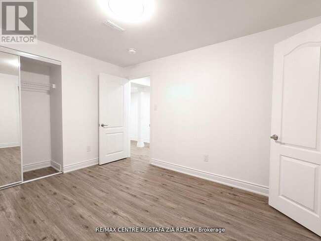 Building Photo - 359 Emmett Landing