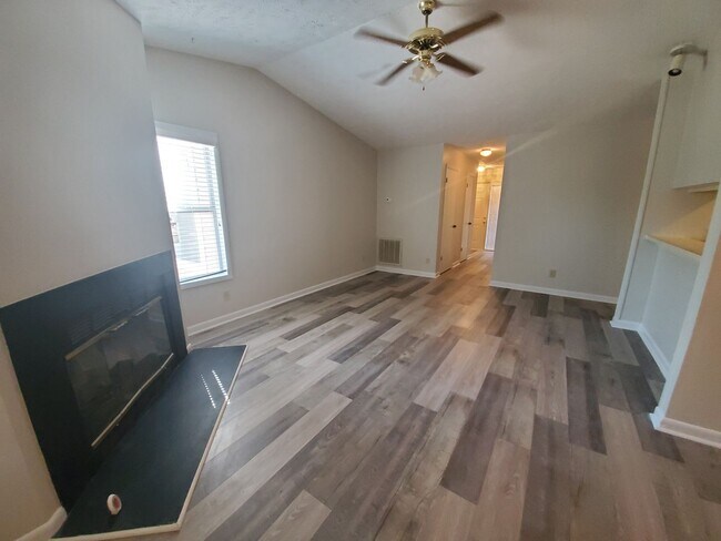 Foto del edificio - 672-7 Bartons Landing ~ Bartons Landing