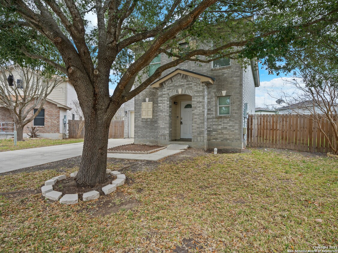 Foto principal - 3951 Tarrant Trail