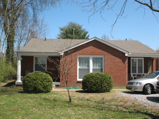 Building Photo - 236 Cherokee Rd