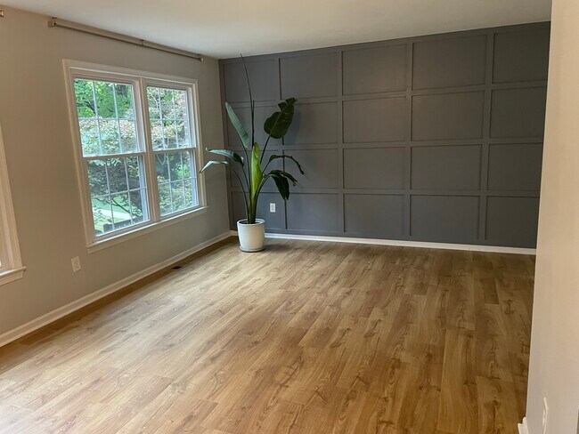 Foto del edificio - 11028 Berrypick Ln