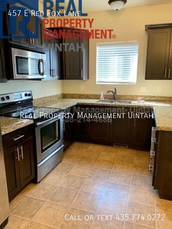 Foto del edificio - 457 E Red Fox Ln