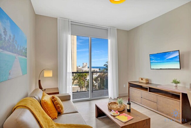 Foto del edificio - 777 N Ocean Dr