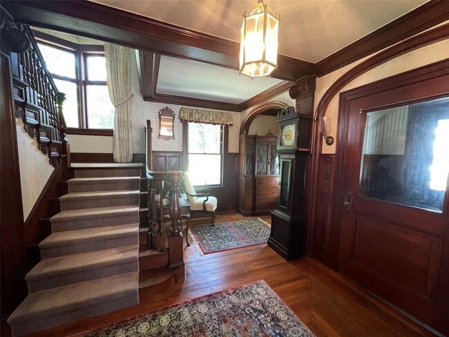 Building Photo - 68 Front St